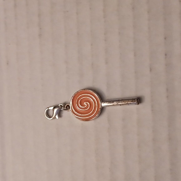 $4 Add-on Lollipop Charm - Picture 2 of 3